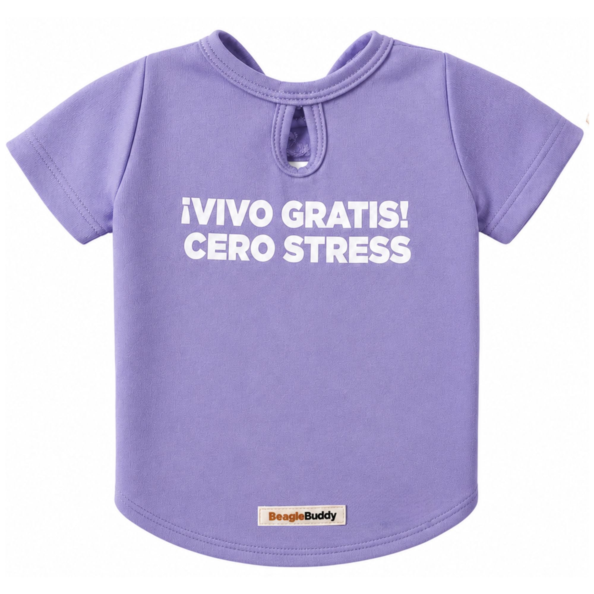 Camiseta estampada para perros BeagleBuddy® color lila con mensaje "vivo gratis" vista posterior.